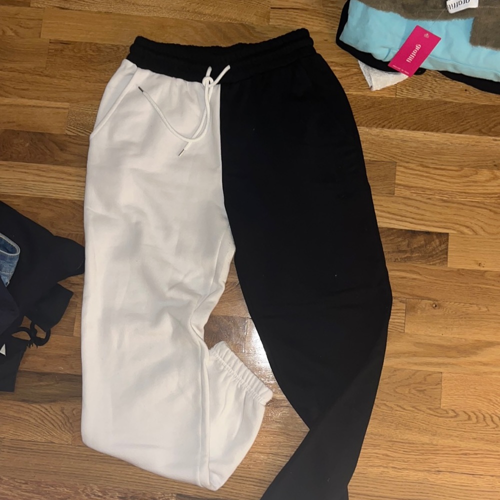 Forever 21 black and white sweatpants! Barley worn and in perfect condition!
